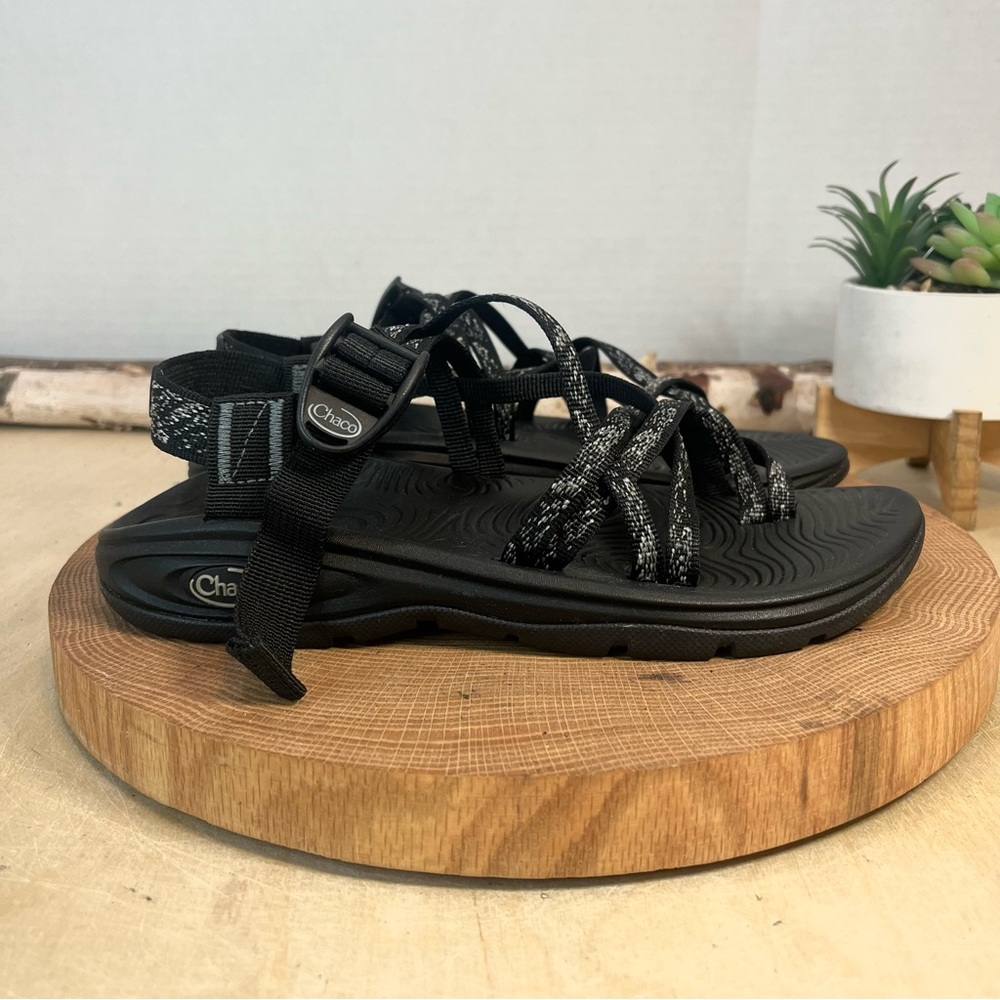 ‘Chaco Z/Volv X2 Black White Geometric Sandals - Women’s 7